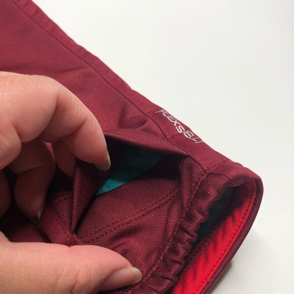 Saucony Women’s Red Run Shield Front Zip Long Sleeve Thumb Hole Jacket Size L - Picture 6 of 12